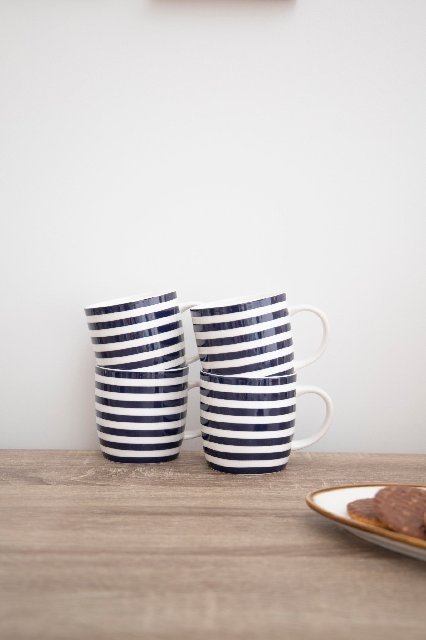 KitchenCraft Navy Blue and White Stripe Mugs Set of 4 CookServeEnjoy