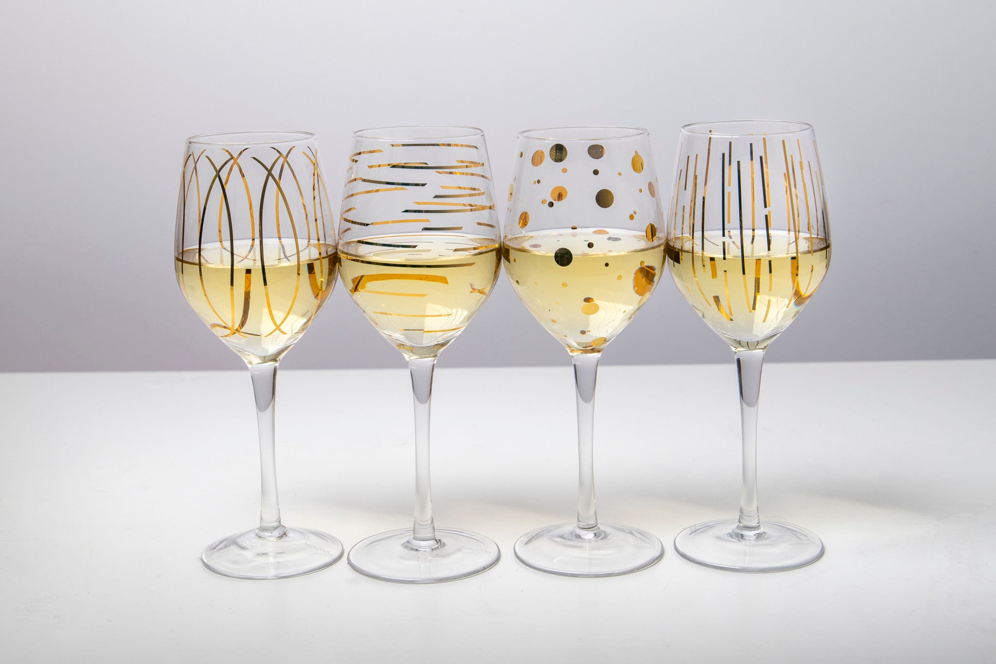 mikasa gold rimmed wine glasses Mikasa Cheers Metallic Gold Set Of 4 14Oz Wine Glasses – CookServeEnjoy