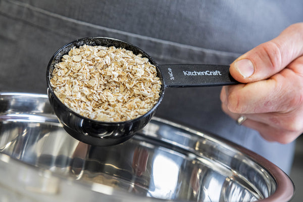 KitchenCraft Easy Store Magnetic Measuring Cups image 2