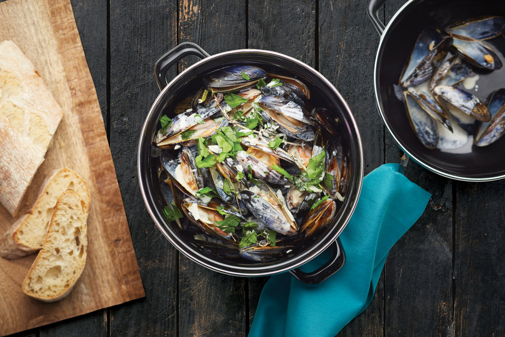 KitchenCraft World of Flavours Mediterranean Large Mussels Pot