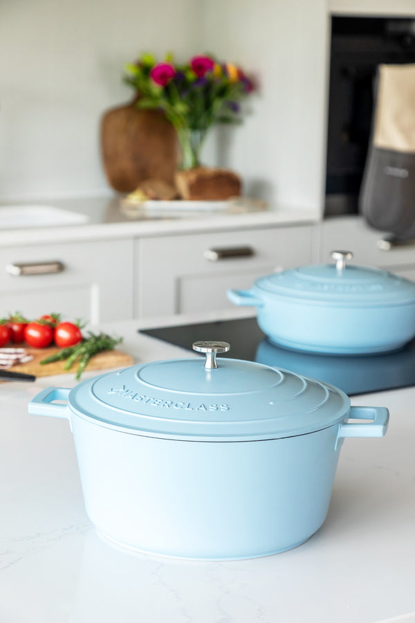 MasterClass Sky Blue Cast Aluminium Casserole Dish, 5L image 2