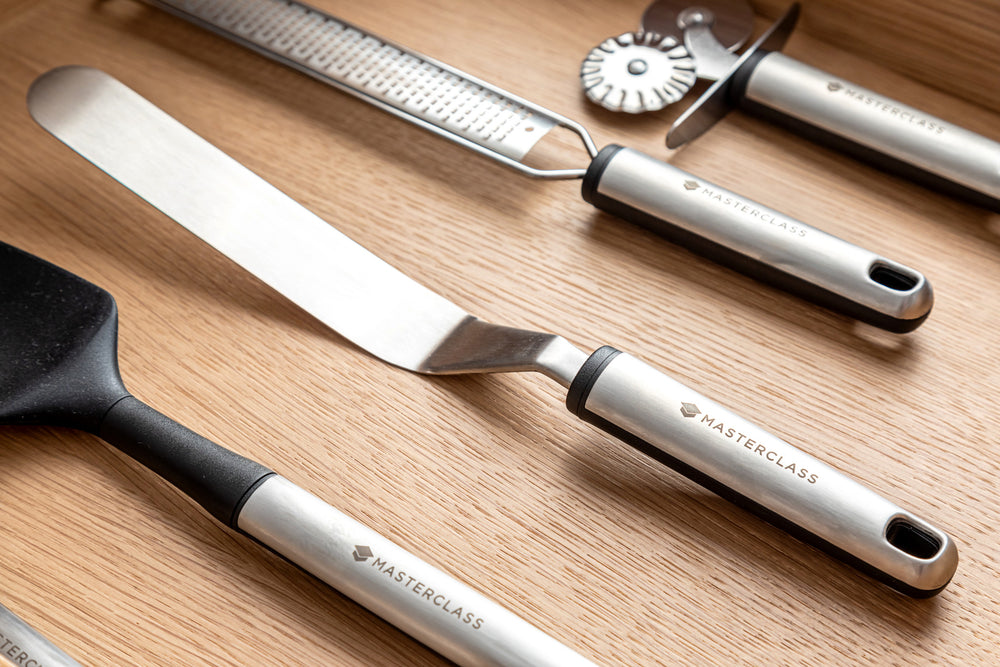 MasterClass Soft Grip Stainless Steel Cranked Palette Knife - 34 cm