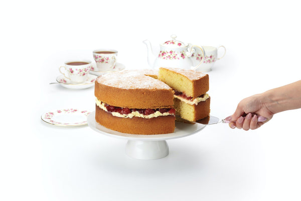 Sweetly Does It Porcelain Cake Stand image 2