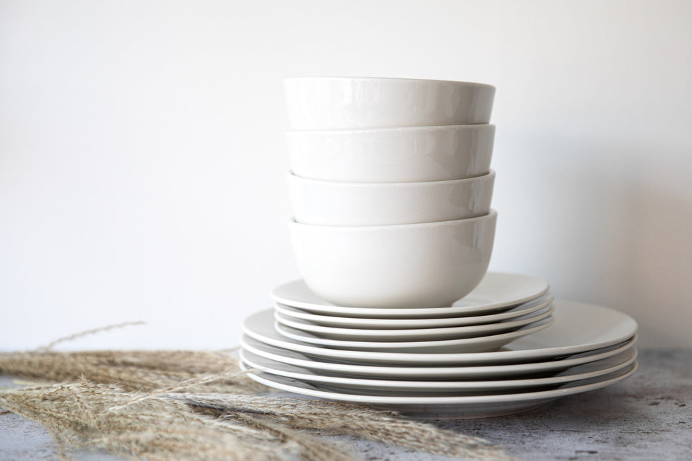 Mikasa Alexis Porcelain 12-Piece White Dinner Set