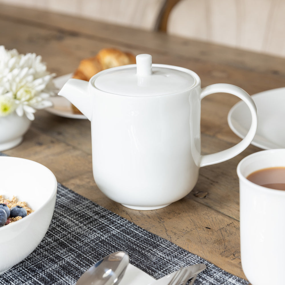 Maxwell & Williams Cashmere 1.2 Litre Teapot