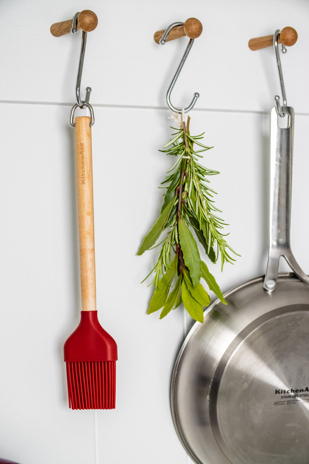 KitchenAid Birchwood Basting Brush - Empire Red