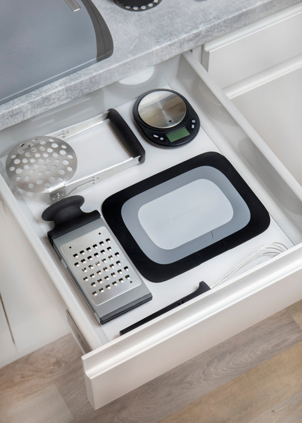 MasterClass Smart Space 3-in-1 Silicone Trivet, 23 x 18cm image 2