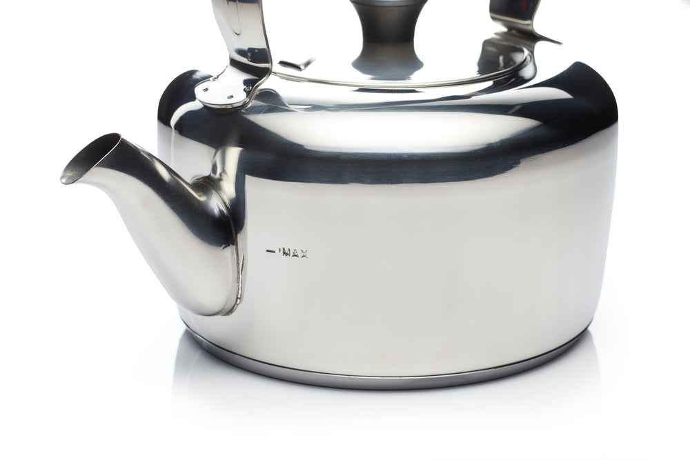 MasterClass Deluxe Farmhouse Style Heavy Duty 2 Litre Kettle