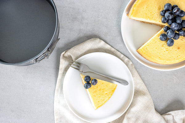 Instant Pot™ 7.5-inch Nonstick Springform Pan image 6