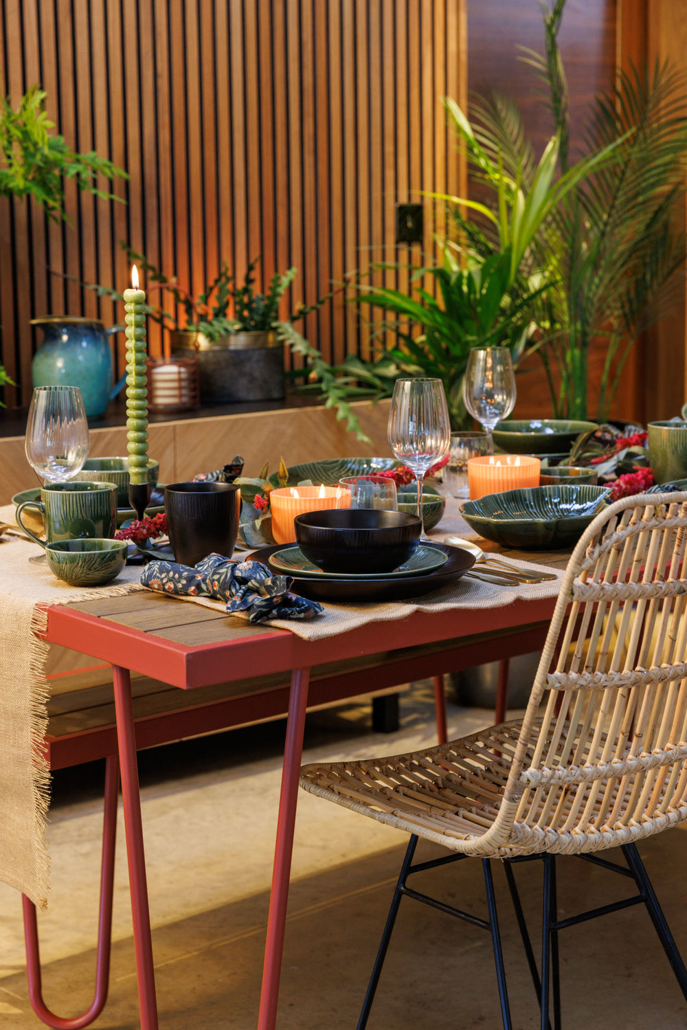 Mikasa Jardin Midnight Stoneware Mugs, Set of 4, 420ml, Black