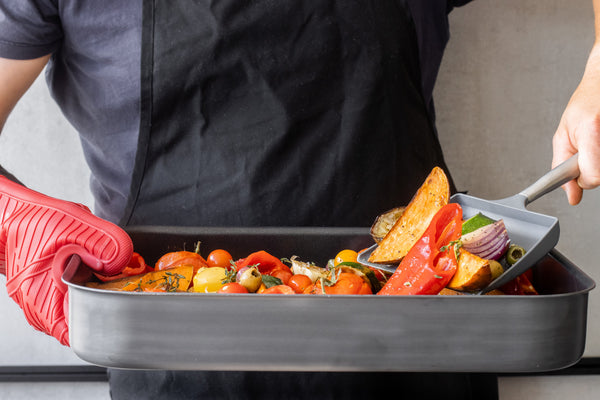 MasterClass Seamless Silicone Oven Glove With Cotton Sleeve image 6