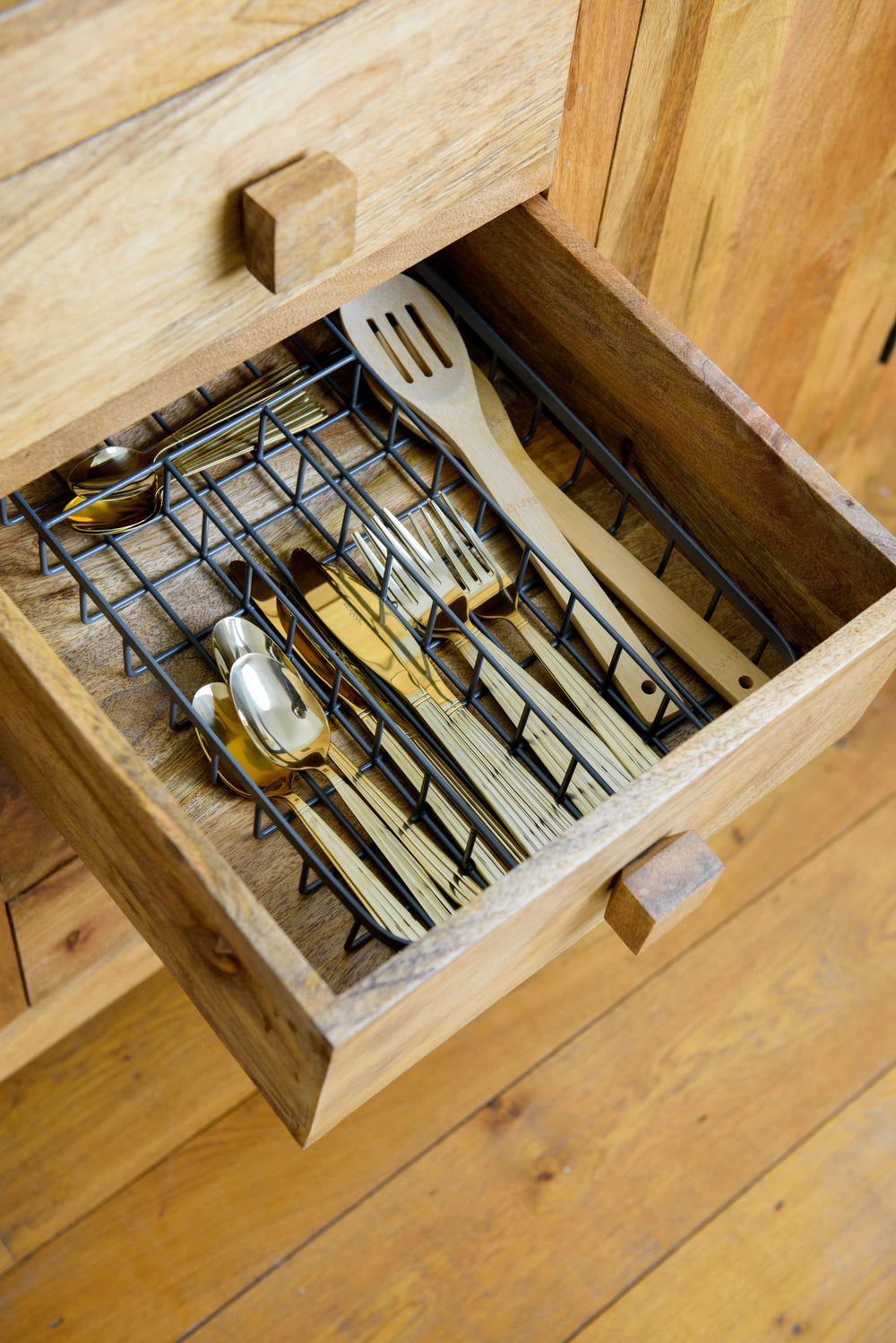 KitchenCraft Living Nostalgia Cutlery Organiser, Iron