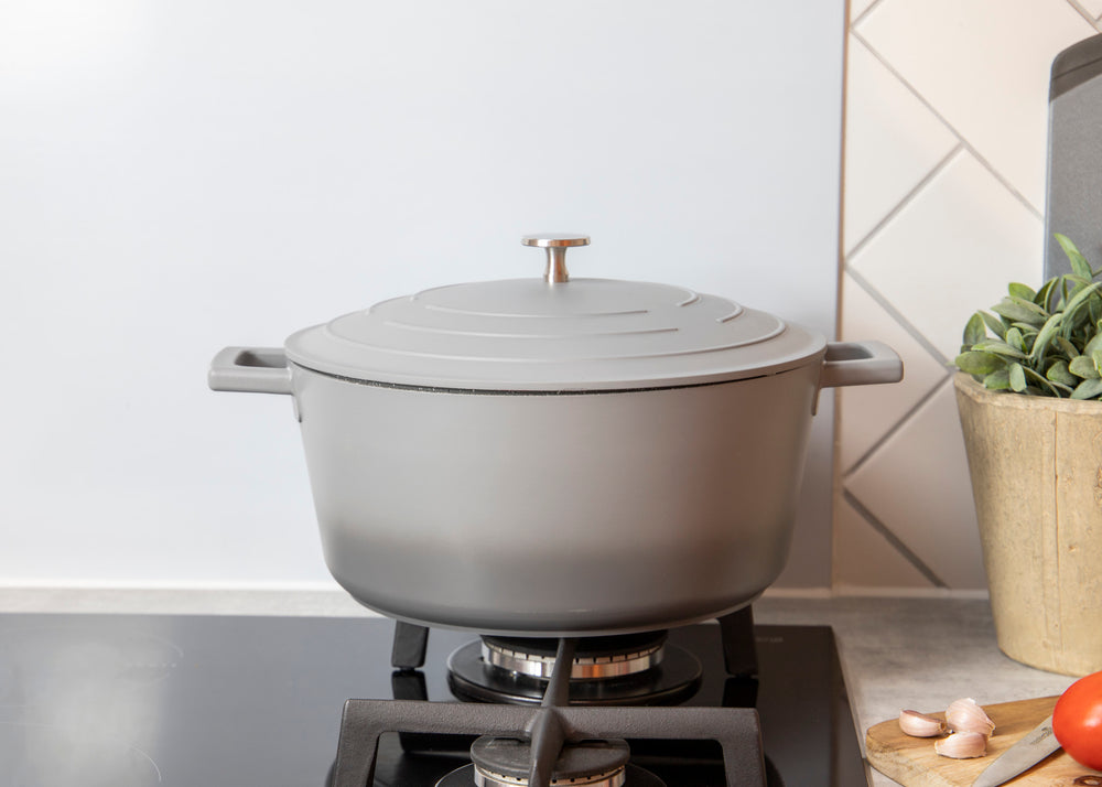 MasterClass Large 5 Litre Casserole Dish with Lid - Ombre Grey