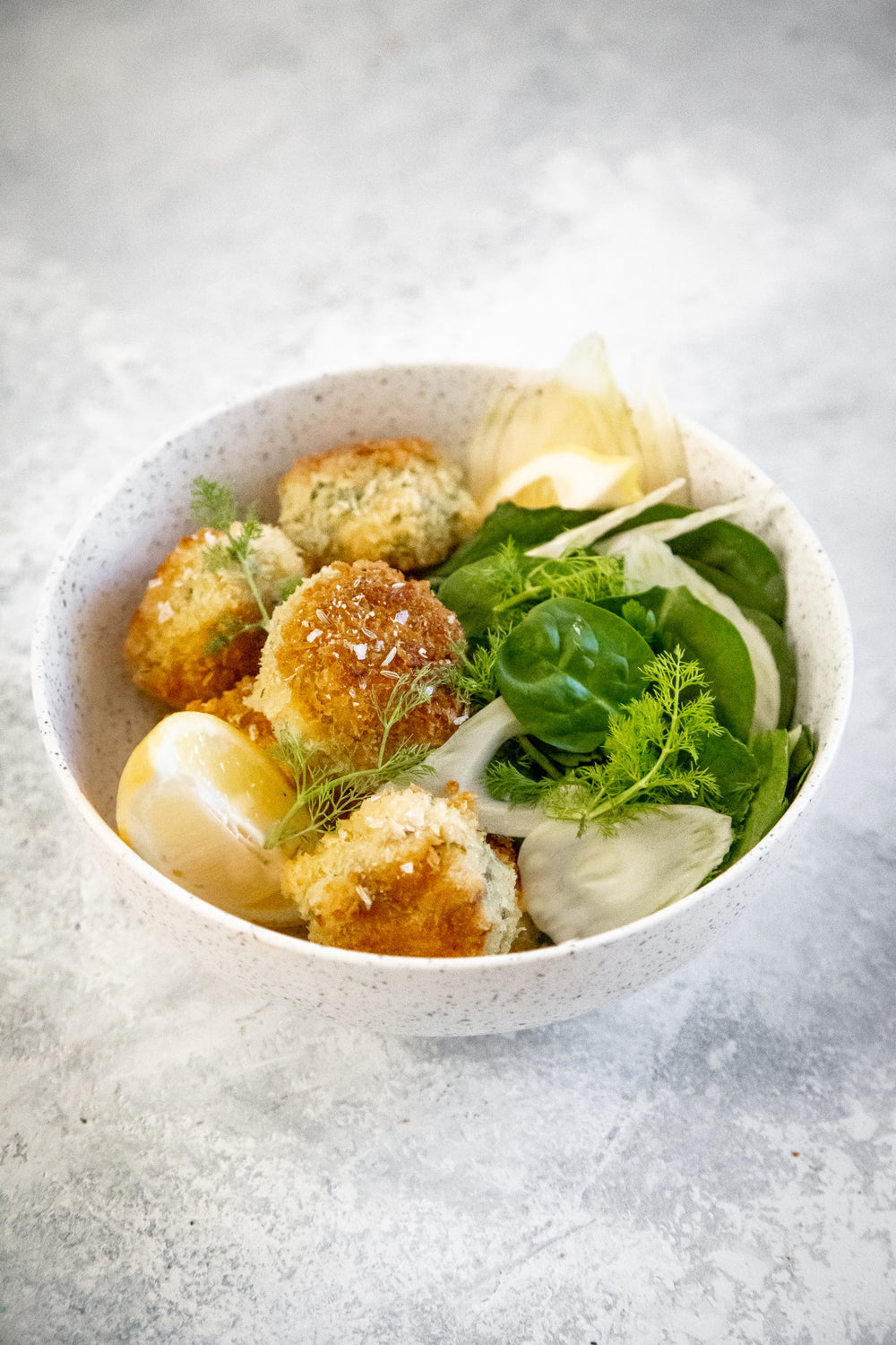 Maxwell & Williams Caviar Speckle Coupe Bowl, 19cm