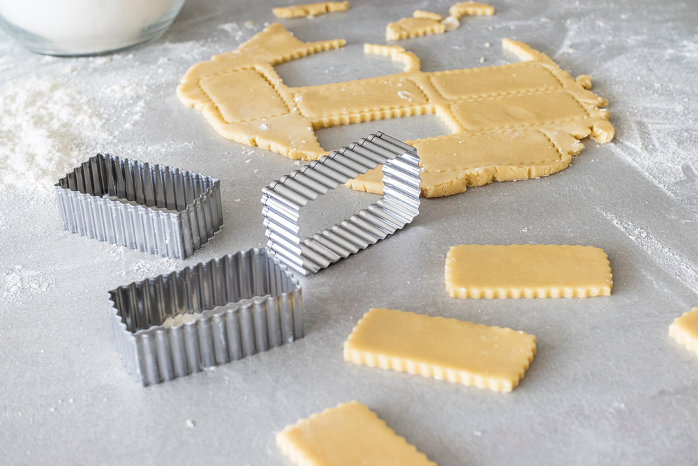 KitchenCraft 8cm Fluted Rectangular Cookie Cutter
