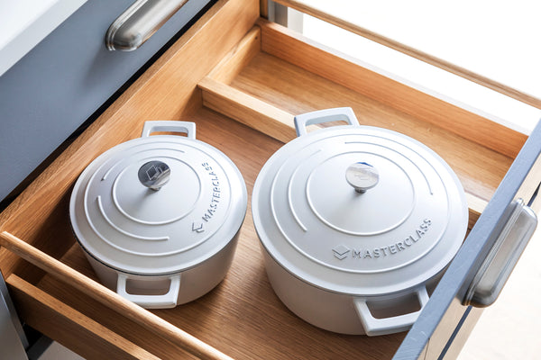 MasterClass Cream Cast Aluminium Casserole Dish, 2.5L image 5