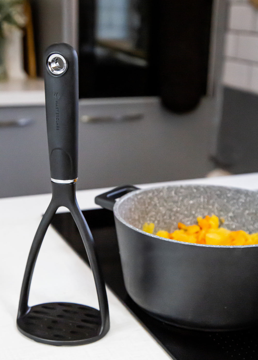 MasterClass Soft Grip Nylon Masher