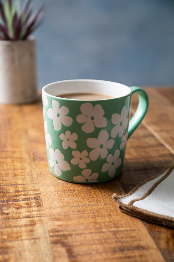 Mikasa Wax Resist Green Flower Mug, 360ML image 2