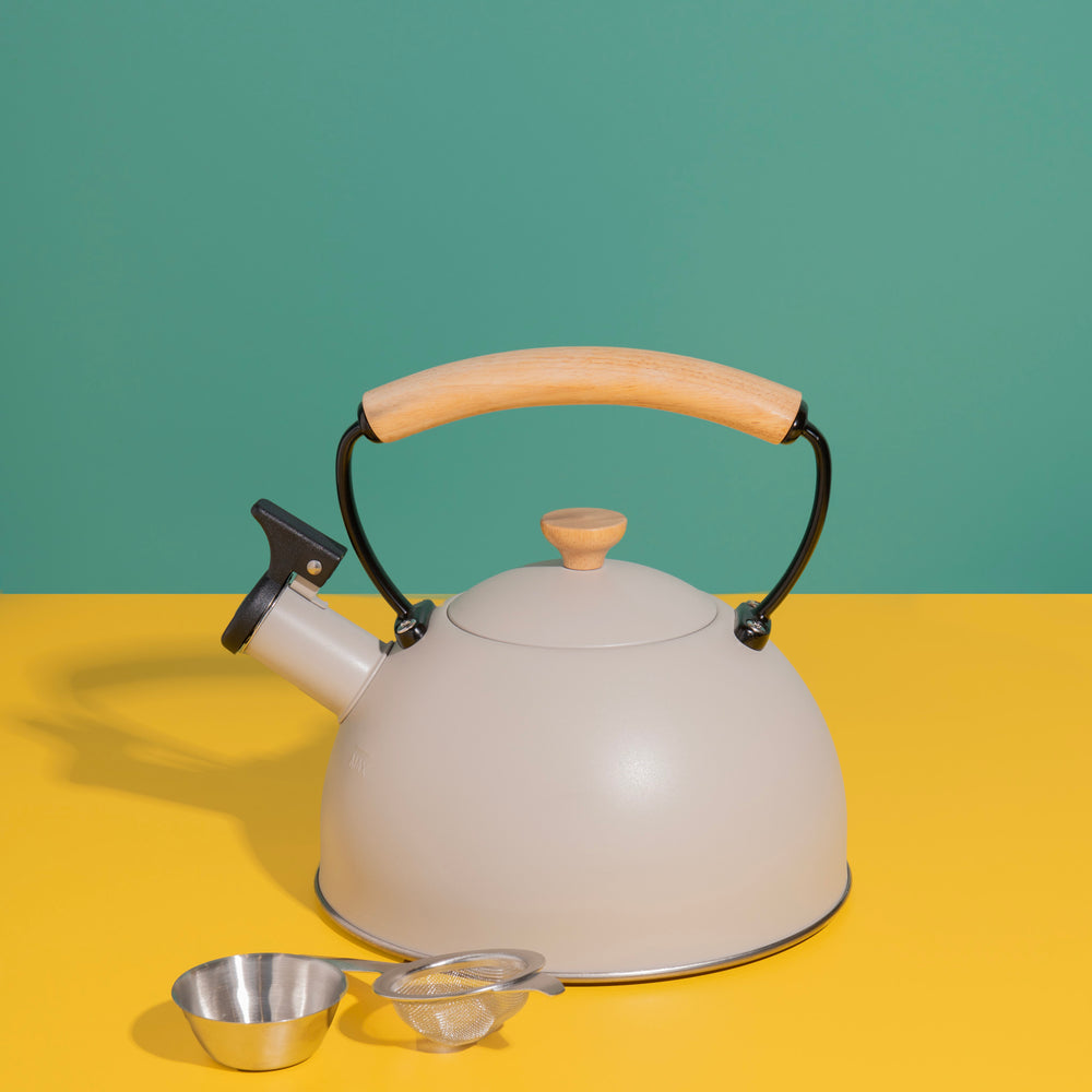 La Cafetière Tea-Making Set with 1.6L Stainless Steel Whistling Kettle, Tea Strainer and Drip Bowl