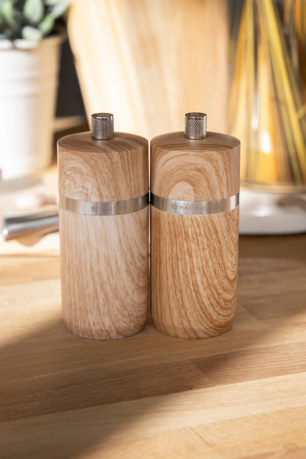 MasterClass Salt or Pepper Mill (12cm) - Beech Finish image 5