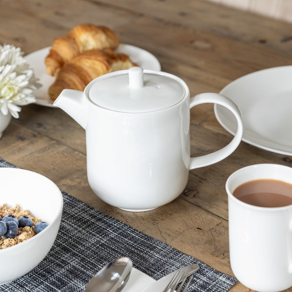 Maxwell & Williams Cashmere 1.2 Litre Teapot