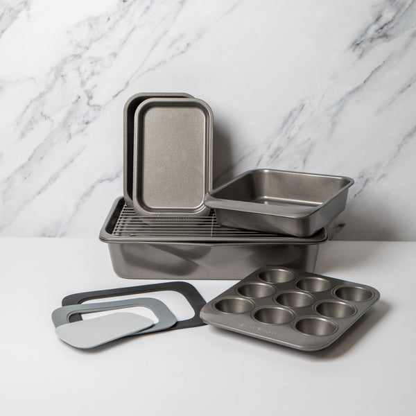 MasterClass Set of Gift-Boxed Smart Space Stacking Non-Stick Bakeware Set 7 Piece, Three-in-One Trivet Set image 2