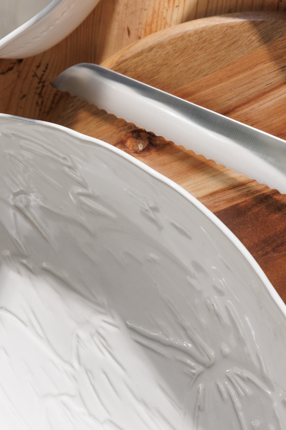 Mikasa Cranborne Large Artichoke Stoneware Serving Dish, 30.5cm, Cream