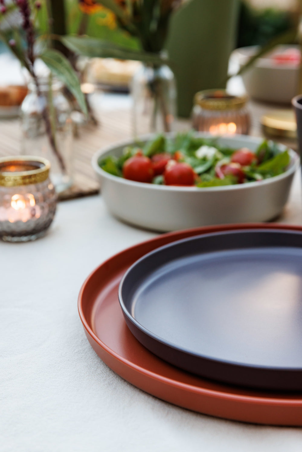 Mikasa Summer Set of 4 Recycled Plastic 20cm Lipped Side Plates