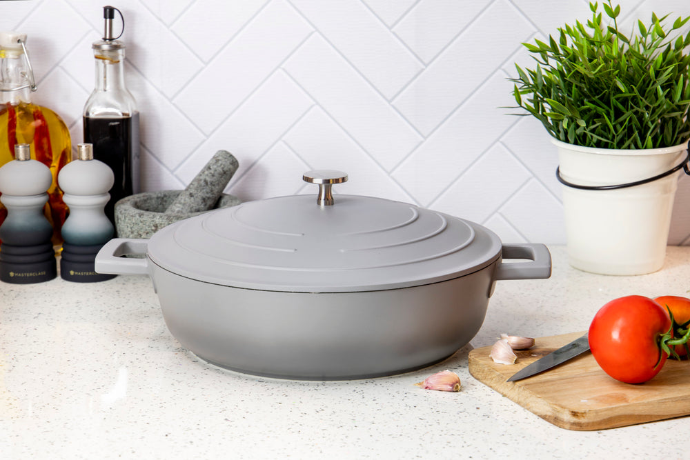 MasterClass Shallow 4 Litre Casserole Dish with Lid - Ombre Grey