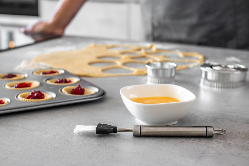 KitchenCraft Oval Handled Stainless Steel Pastry Brush