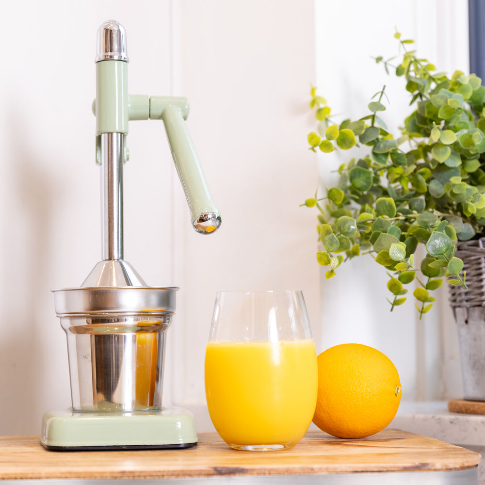 Living Nostalgia Heavy Duty Lever-Arm Manual Orange Juicer - English Sage Green