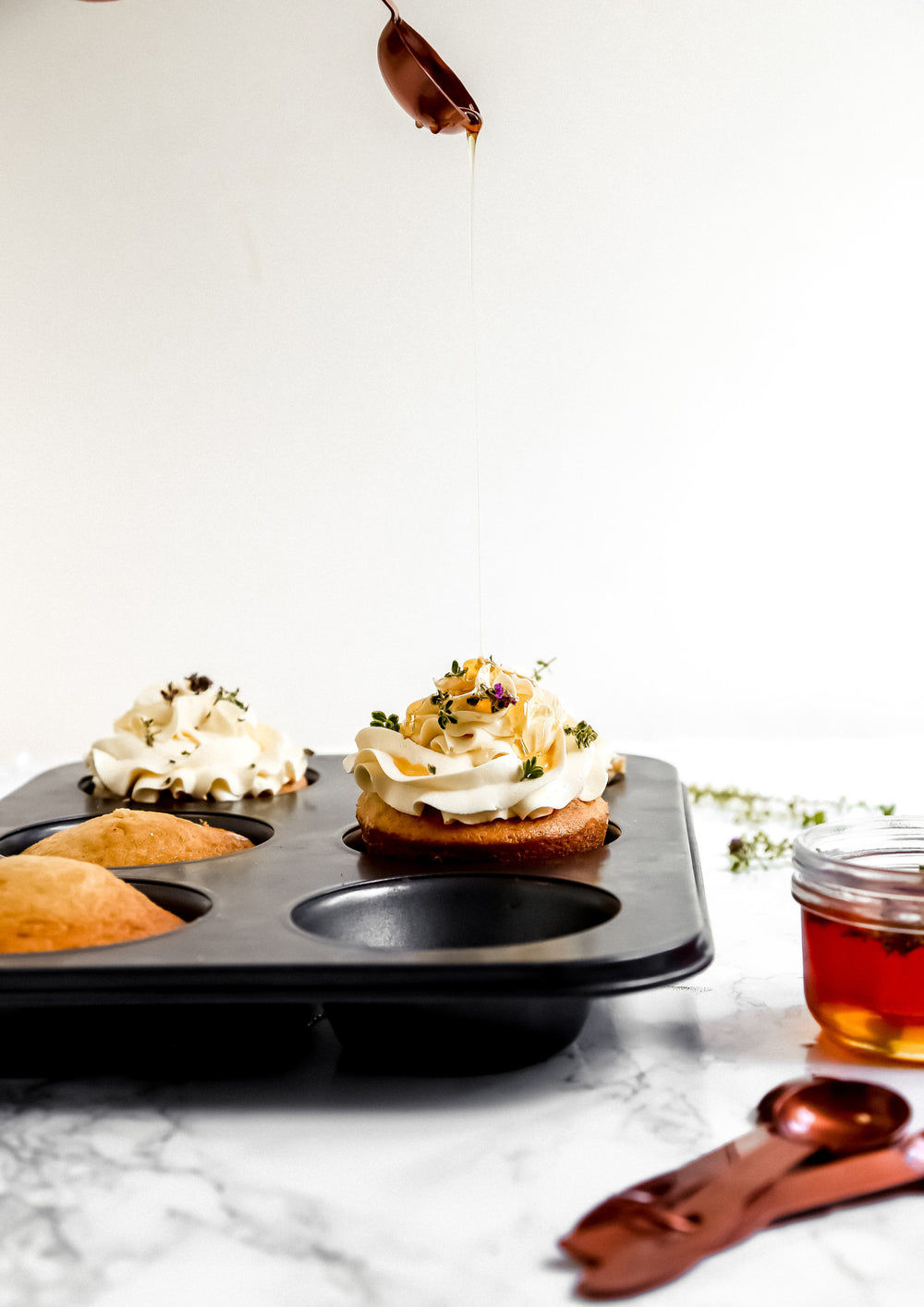 MasterClass Non-Stick 6 Hole Shallow Baking Pan