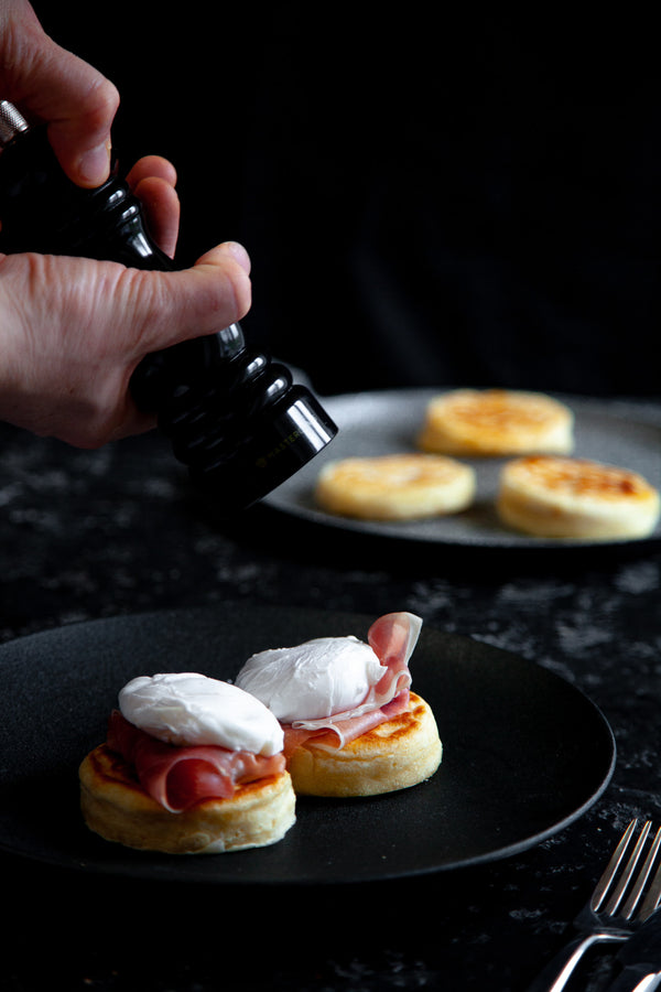 MasterClass Salt or Pepper Mill (12cm) - Black image 6