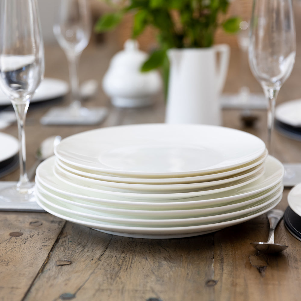 Maxwell & Williams Cashmere 23cm Coupe Entree Plate