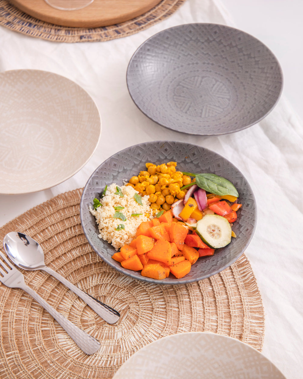 KitchenCraft Set of 4 Pasta Bowls in Gift Box, Lead-Free Glazed Stoneware - Embossed Grey