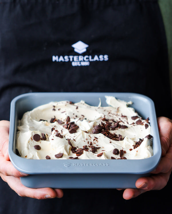 MasterClass Smart Ceramic Square Baking Tin with Robust Non-Stick Coating, Carbon Steel, Grey, 23cm image 7