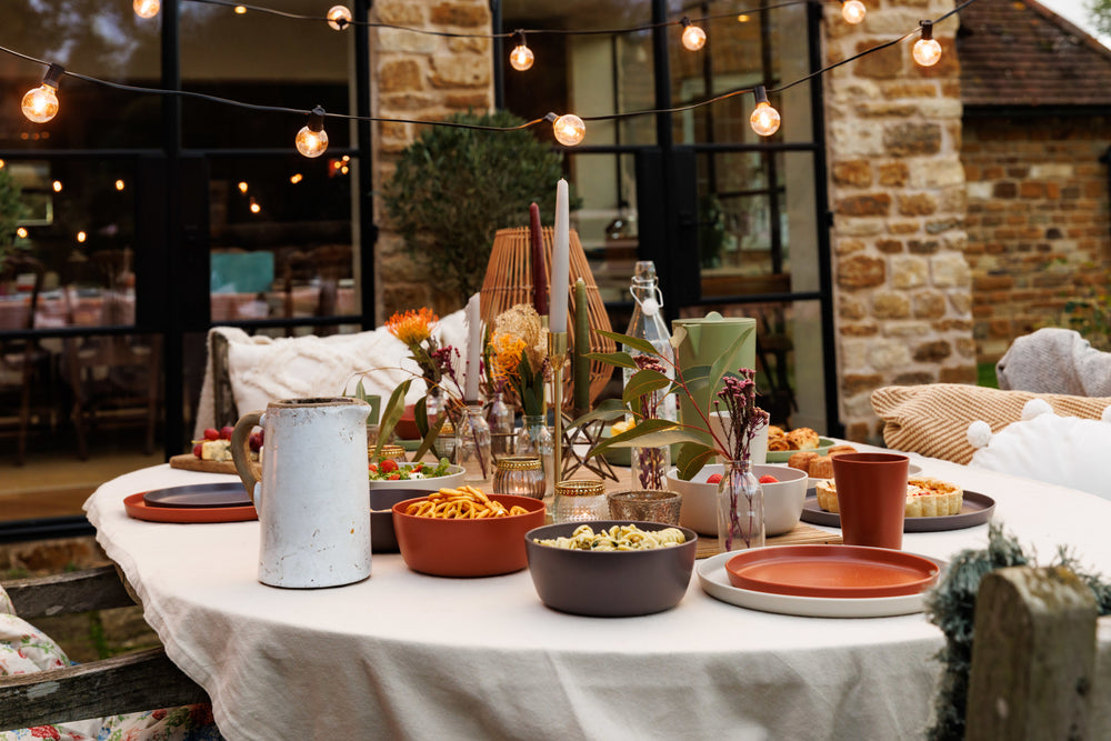 Mikasa Summer Set of 4 Recycled Plastic 20cm Lipped Side Plates