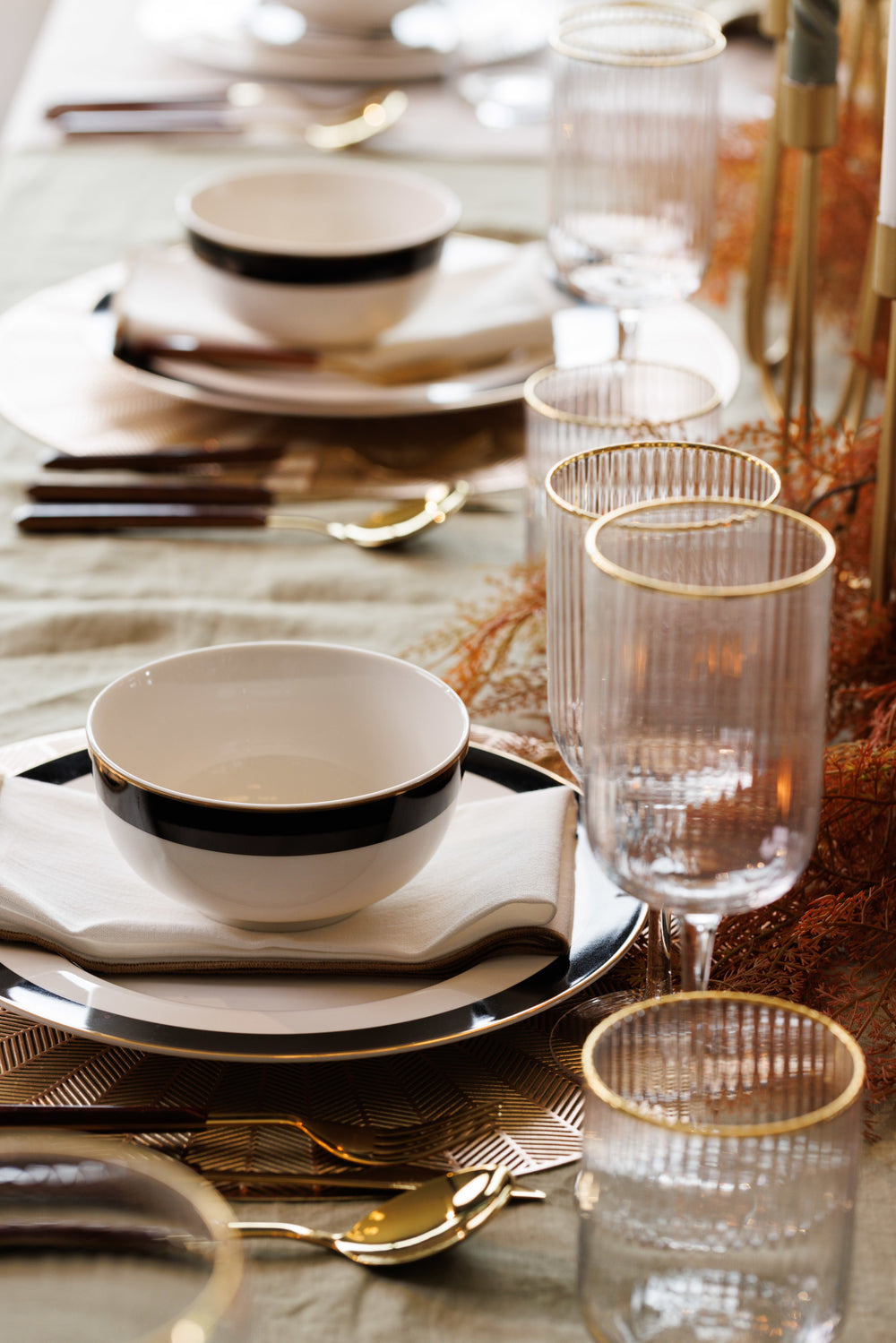 Mikasa Luxe Deco 4-Piece China Dinner Plate Set, 27.5cm