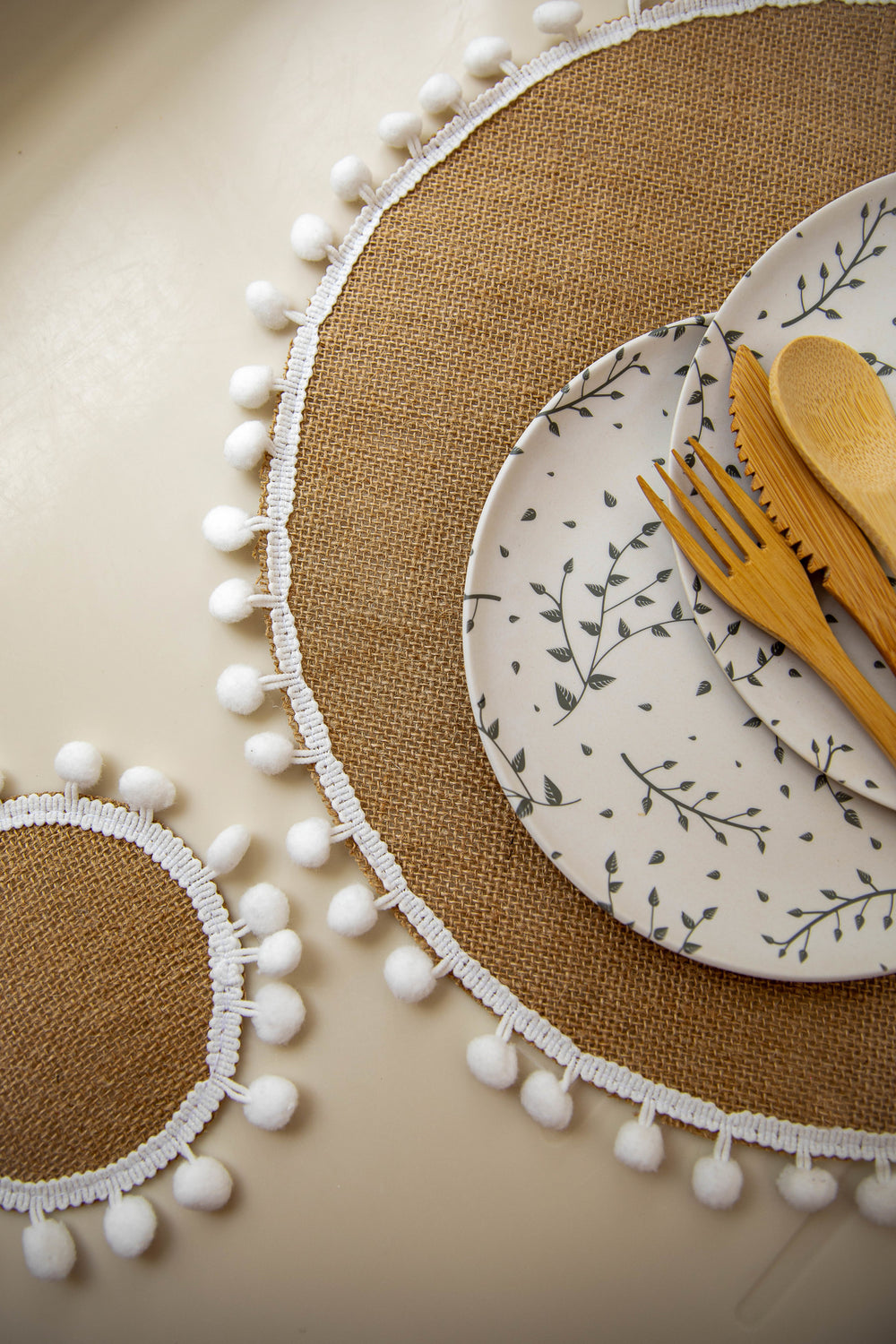 Natural Elements Set of 4 Woven Hessian Placemats with Pom Pom Decorations