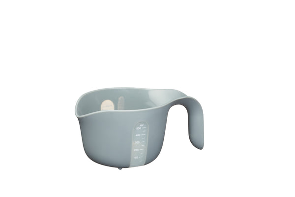 MasterClass Smart Space Mixing Bowl Set with Colander and Measuring Jug image 12