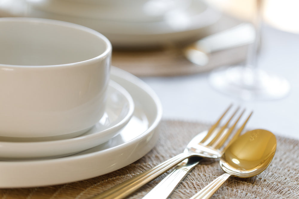 Mikasa Camberlie Porcelain 12-Piece White Dinner Set