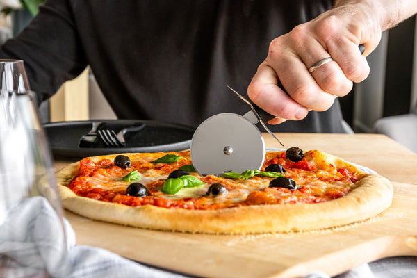 KitchenCraft Nylon Handled Stainless Steel Pizza Cutter image 2
