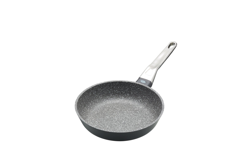 3pc Cookware Set with 2x Non-Stick Cast Aluminium Frying Pans, 20cm & 28cm and 28cm Wok - Induction Safe