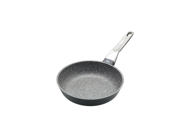 3pc Cookware Set with 2x Non-Stick Cast Aluminium Frying Pans, 20cm & 28cm and 28cm Wok - Induction Safe image 5