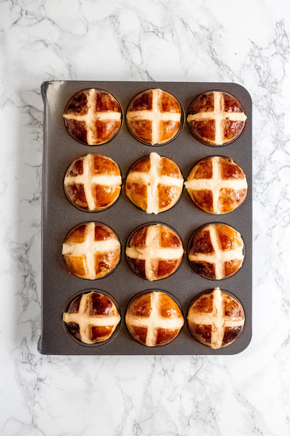 MasterClass Smart Stack Non-Stick Twelve Hole Muffin Tin