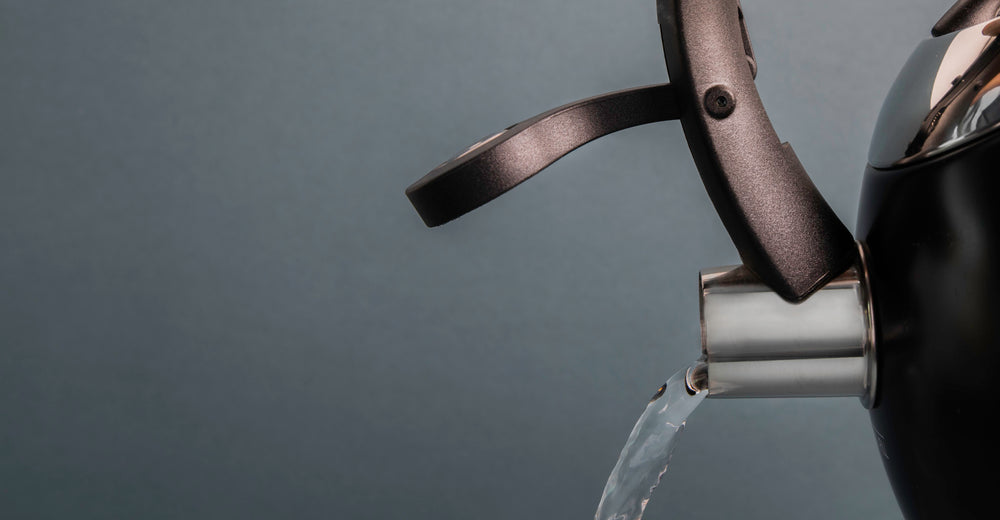 La Cafetière 2L Black Whistling Kettle - Steel, Gift Boxed