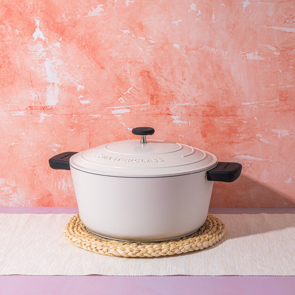 MasterClass 4pc Casserole Dish Set with Cast Aluminium Non-Stick Casserole Dish, 5L and 3x Silicone Handle Covers