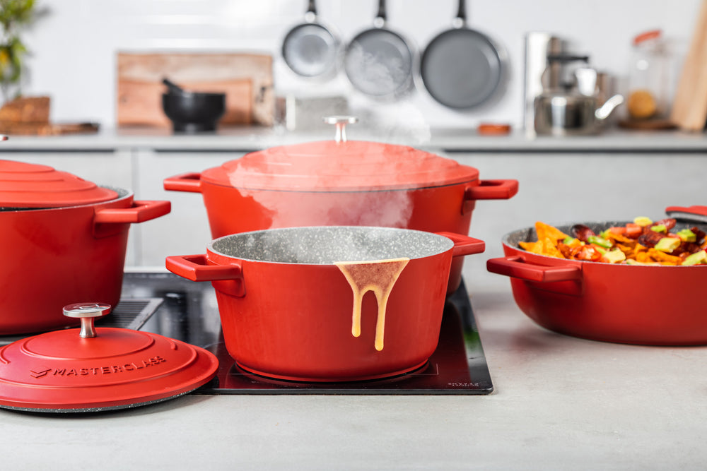 MasterClass Red Cast Aluminium Casserole Dish with Lid, 2.5L