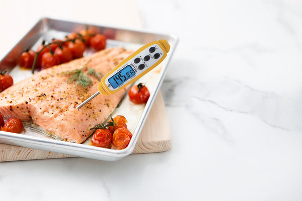 Taylor Waterproof Instant Read Thermometer with Digital Display image 2