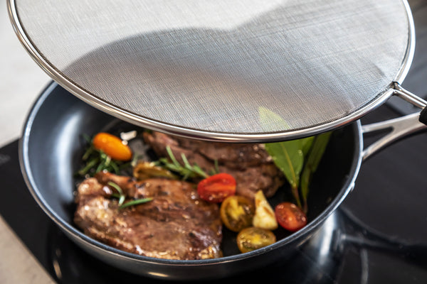 KitchenCraft Extra Large Wire 33cm Splatter Screen image 2